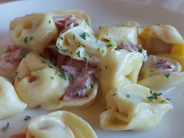 Tortellini alla Panna